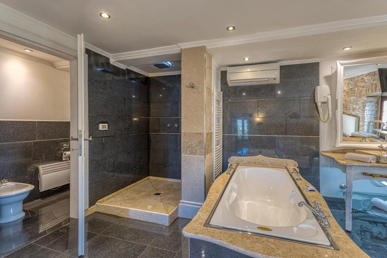Golden Roots Estate Villa Pazin 0*,