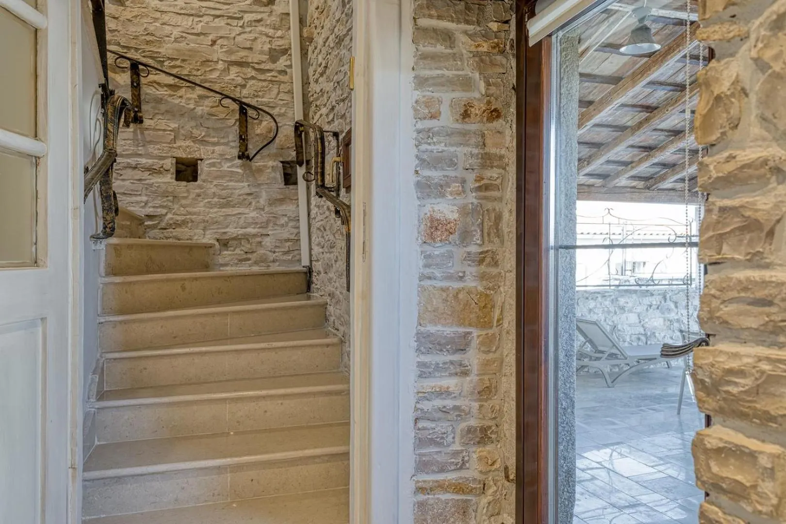 Golden Roots Estate Villa Pazin